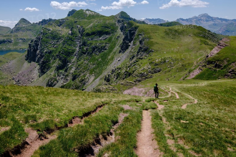 Ascending Ayous peak