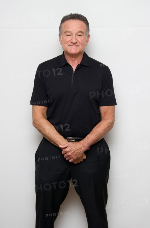 Robin Williams "'The Crazy Ones" Portrait Session, October 8, 2013. Reproduction by American tabloids is absolutely forbidden. File Reference # 32169_016JRC  For Editorial Use Only -  All Rights Reserved