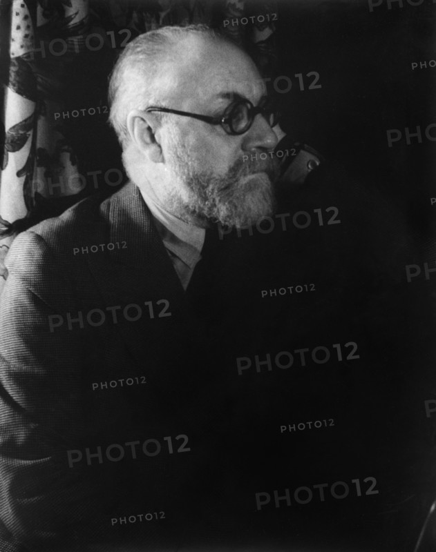 1933 , 20 may , NEW YORK , USA : The french painter HENRI MATISSE ( 1869 - 1954 ). Photo by CARL VAN VECHTEN . -  ARTS - ARTI VISIVE - ARTE - Francia - PORTRAIT - RITRATTO - HISTORY - FOTO STORICHE STORICA - IMPRESSIONISMO - IMPRESSIONISM - IMPRESSIONISTA - IMPRESSIONIST - tie - cravatta - beard - barba  - occhiali da vista - lens ---- NOT FOR PUBBLICITARY USE ---- NON PER USO PUBBLICITARIO ----  Archivio GBB