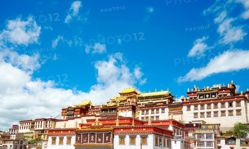 Songzanlin Monastery, also known as Sungtseling, Ganden Sumtsenling or Little Potala Palace, Yunnan, China.