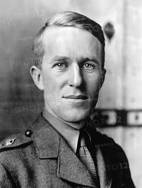 Lawrence of Arabia. Portrait of T E Lawrence (Thomas Edward Lawrence: 1888-1935) whilst an officer in the British Army, 1918