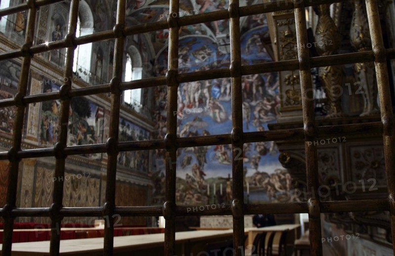 March 9, 2013 - Vatican City State (Holy See) - Preparation for the Conclave in the Sistine Chapel. (Credit Image: © Evandro Inetti/ZUMAPRESS.com)