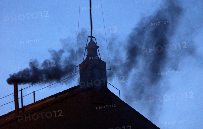 Apr 18, 2005; Vatican City, ITALY; Black smoke begins to rise from the chimney of the Sistine Chapel, signifying that no Pope has been chosen, in Vatican City in Rome, Italy on Monday, April 18, 2005. Mandatory Credit: Photo by Lisa Krantz/San Antonio Express-News/ZUMA Press. (©) Copyright 2005 by Lisa Krantz/San Antonio Express-News