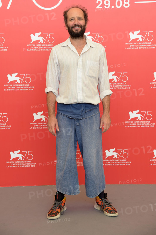 Venice, Italy. 5th Sep 2018. Venice, Italy. 05th Sep, 2018. 75th Venice Film Festival, Photocall film "Nuestro tiempo". Pictured: Carlos Reygadas Credit: Independent Photo Agency Srl/Alamy Live News Credit: Independent Photo Agency/Alamy Live News