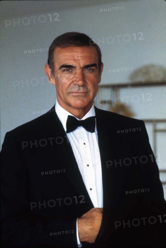 SEAN CONNERY Colour Portrait as James Bond 007 in NEVER SAY NEVER AGAIN 1983 director IRVIN KERSHNER executive producer Kevin McClory UK/USA/West Germany Talia Film II Productions / Woodcote / Producers Sales Organisation (PSO) / Warner Bros.
