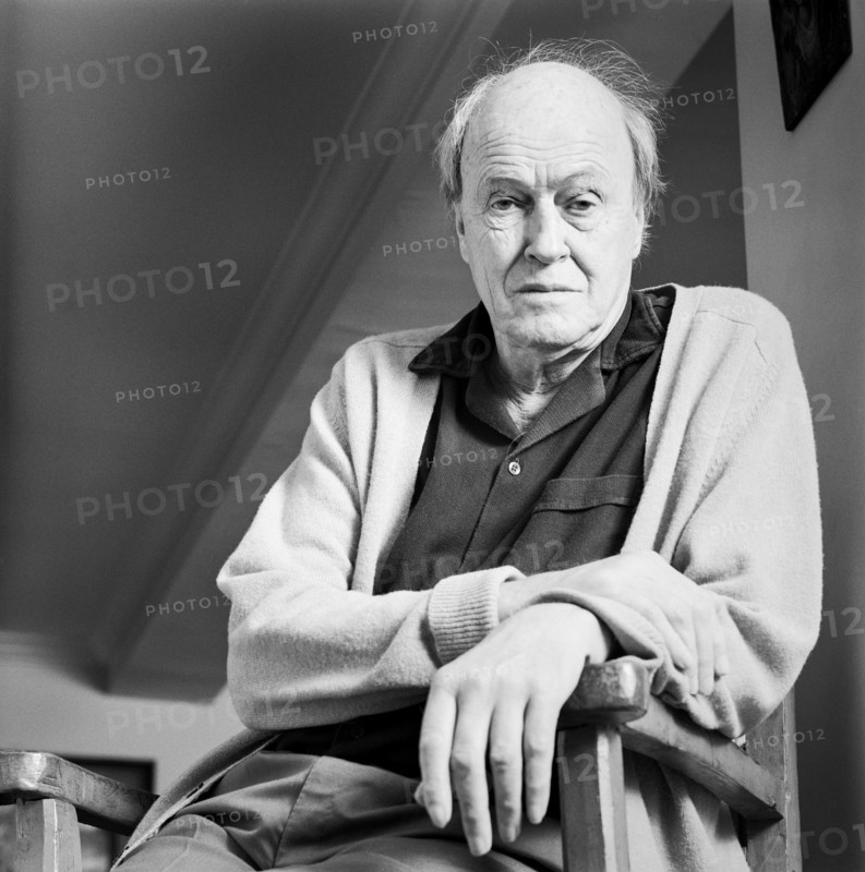 Roald Dahl, 13 September 1916 – 23 November 1990, author of childrens. books and stories, archival photograph made on 18 September 1989 in his home, England, UK