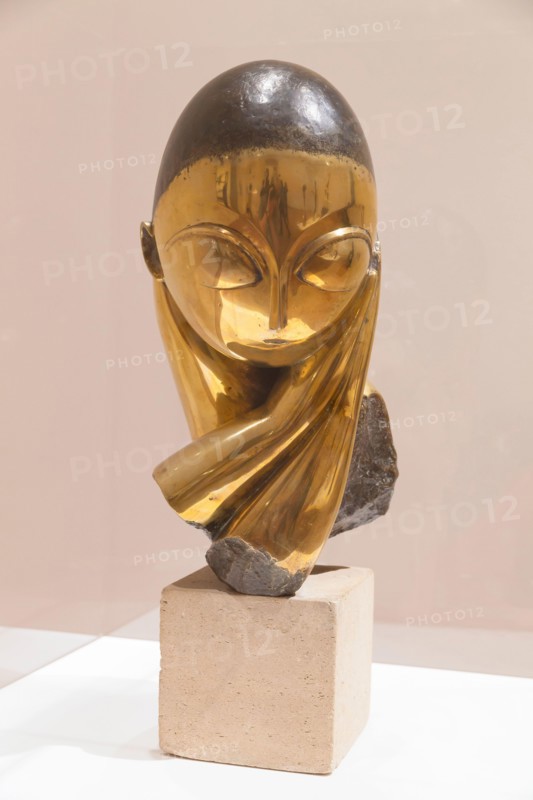 Mlle Pogany, Version I, Constantin Brancusi, 1913,