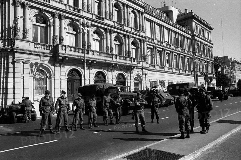 Government House (Casa Rosada) during the March 24th, 1976 coup d´etat dethroning Argentine President Isabel Perón from power, Buenos Aires, Argentina
