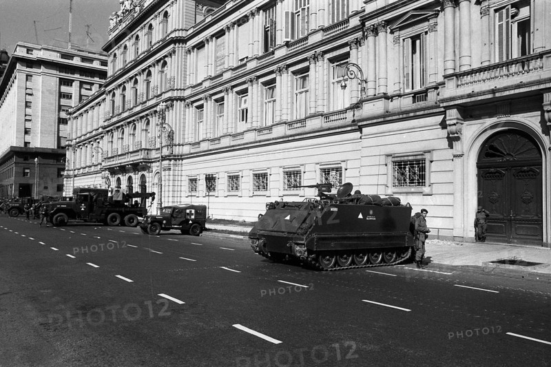 Government House (Casa Rosada) during the March 24th, 1976 coup d´etat dethroning Argentine President Isabel Perón from power, Buenos Aires, Argentina