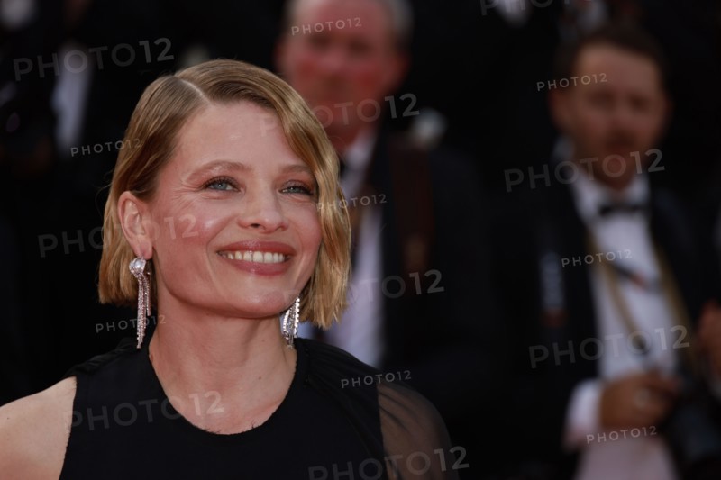 Cannes, France. 21st May, 2025. Melanie Thierry attends the red carpet for ''The history of sound'' screening at the 78th annual Cannes Film Festival at Palais des Festivals on May 21, 2025 in Cannes, France. Credit: Bernard Menigault/Alamy Live News