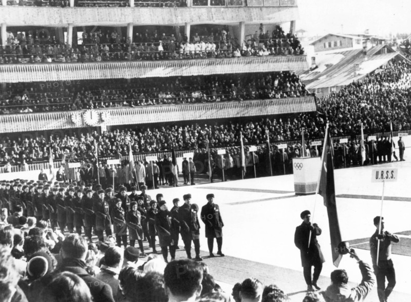 Jan. 26, 1956 - Cortina d'Ampezzo, Italy - Inauguration of the 7th Olympics Winter Games at Cortina d'Ampezzo, Italy in 1956. PICTURED: The National team of the Soviet Union enters the stadium. (Credit Image: © KEYSTONE Pictures USA/ZUMAPRESS.com)
