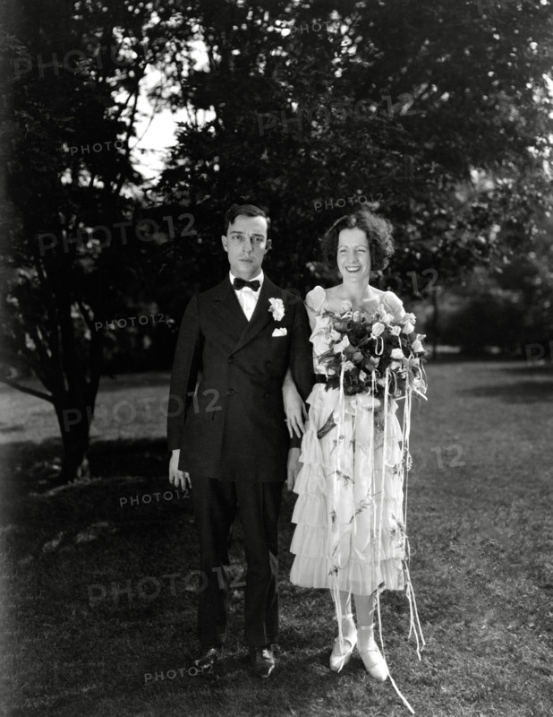 Buster Keaton and his bride Natalie Talmadge on their wedding day, 1921 File Reference # 32733 068THA