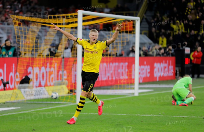Erling Haaland of Borussia Dortmund celebrates scoring a goal