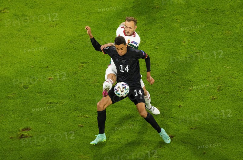 Jamal Musiala (Deutschland), Gergo Lovrencsics (Ungarn)  Deutschland - Ungarn München, 23.06.2021, Fussball, Saison 2020/21  Foto: Moritz Müller  Copy