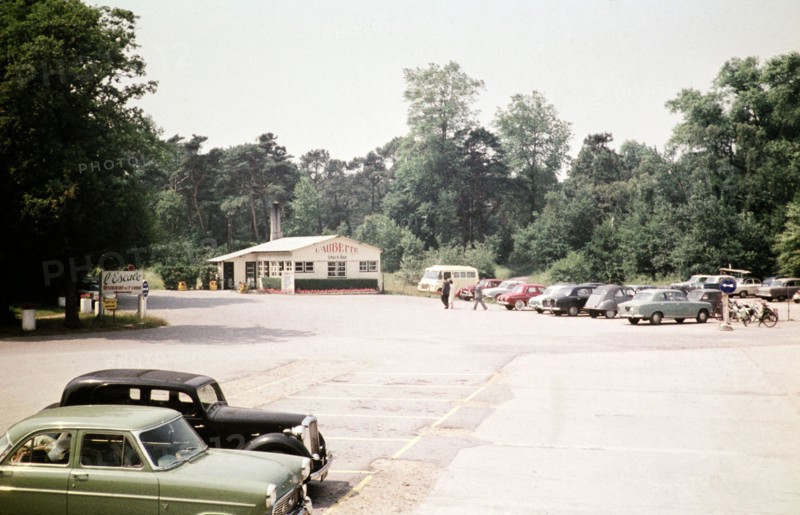 L'Aubette snack bar cafe, cars parked outside in area near airport, Le Touquet, France, Europe 1960