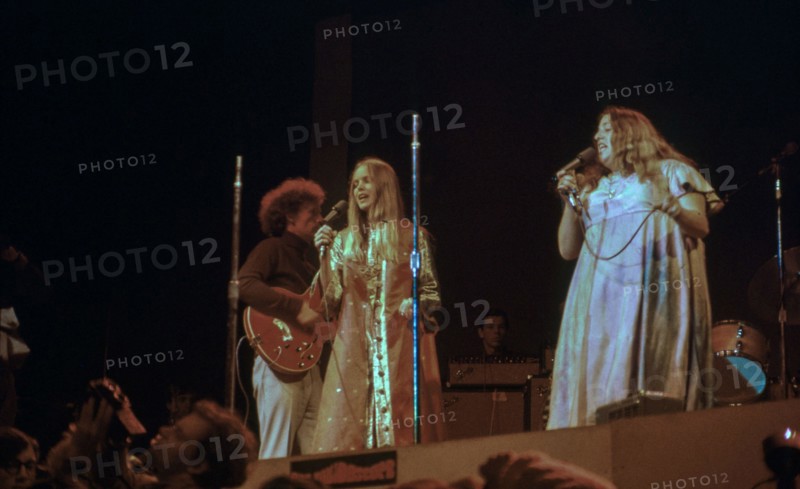 June 17, 1967, Monterey, California, USA: The Monterey International Pop Music Festival was a three-day concert event held June 16 to June 18, 1967 at the Monterey County Fairgrounds in Monterey.. . The festival is remembered for the first major American appearances by The Jimi Hendrix Experience, The Who and Ravi Shankar, the first large-scale public performance of Janis Joplin and the introduction of Otis Redding.. . Hendrix' use of extremely high volumes, the feedback this produced, and the combination of the two along with his dive-bombing use of the vibrato bar on his guitar, produced sou