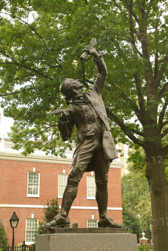 USA Philadelphia, Life size statue one of the signers of the Constitution and Declaration of Independence