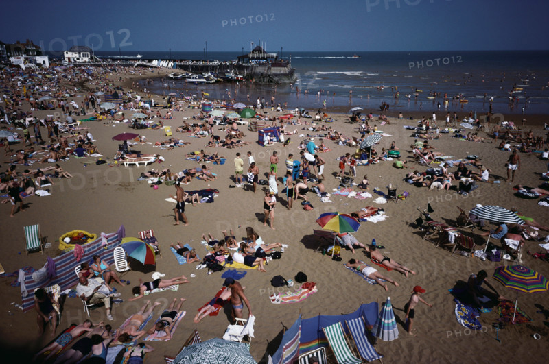 broadstairs beach in summer