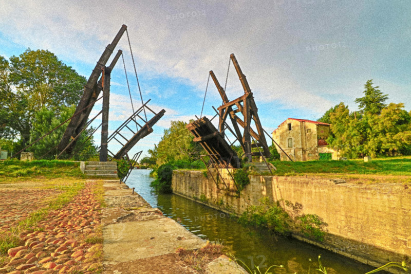 Langlois bridge at Arles, Provence-Alpes-Côte d'Azur, France.  The bridge is the subject four oil paintings, one watercolour and four drawings by Vinc