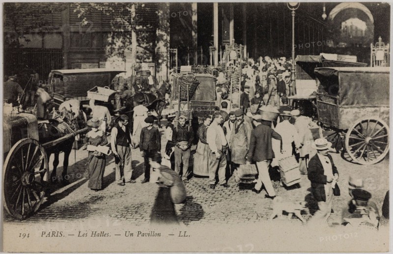 PARIS - THE HALLS, A PAVILION (RUE BALTARD) Léon et Levy. Les Halles, un pavillon (rue Baltard), Paris (Ier arr.). Phototypie. Paris, musée Carnavalet.