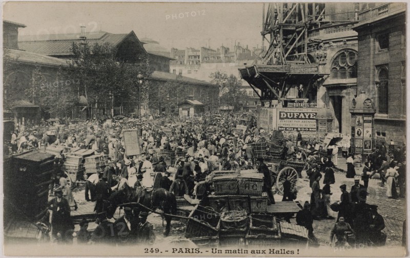 ONE MORNING THE HALLS! - A PAVILION (RUE BALTARD) Anonyme. Un matin aux Halles ! Un pavillon, rue Baltard. Paris (Ier arr.). Phototypie. Paris, musée Carnavalet.