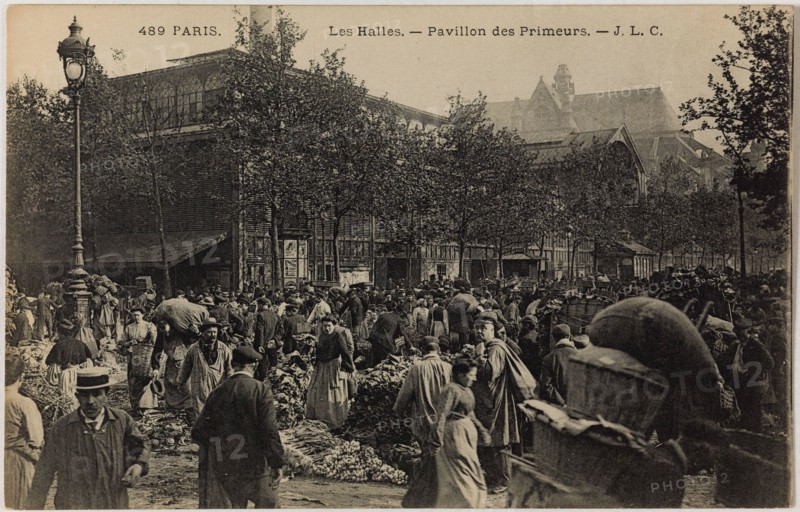 BET THE HALLS, PAVILION FUTURES (FRUIT AND VEGETABLE STREET BALTARD) J.L.C./Le Gui. Les halles, pavillon des primeurs (fruits et légumes, rue Baltard), Paris (Ier arr.). Phototypie. Paris, musée Carnavalet.
