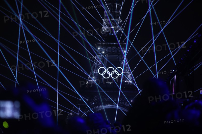 July 26th, 2024 - Paris, France: Canadian Singer Celine Dion performs on the Eiffel Tower as the conclusion of the Opening Ceremony of the Paris 2024