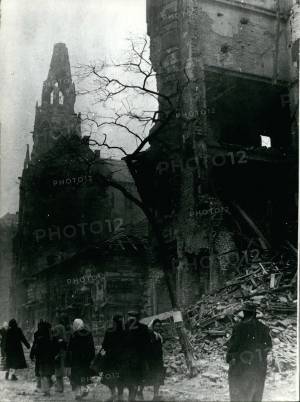 Nov. 11, 1956 - A now-a-days picture from Budapest. OPS: A shot taken on Nov. 19th in a street of the Hungarian capital.