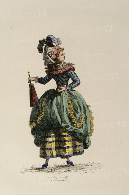 Femme à la mode du 18e siècle