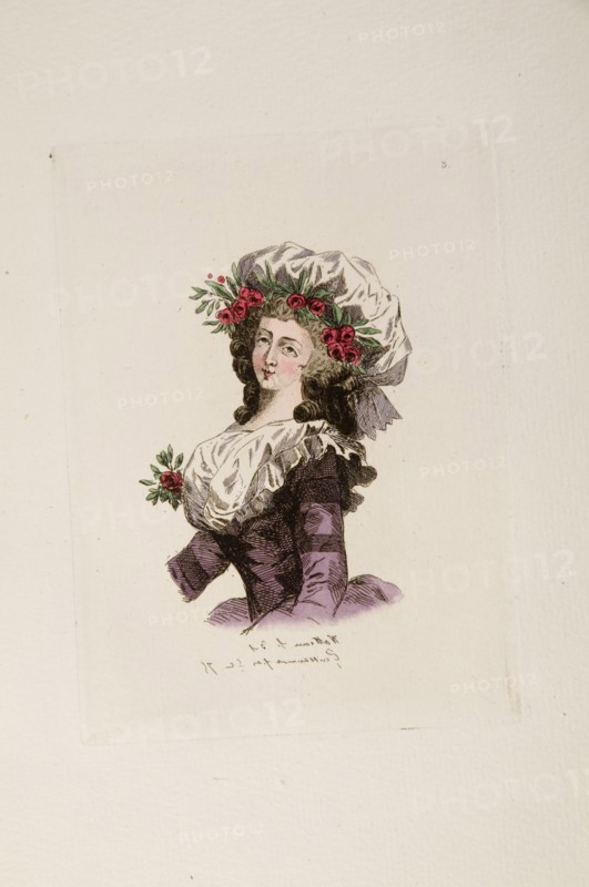Femme coiffé d'un pouf à la Almaviva
