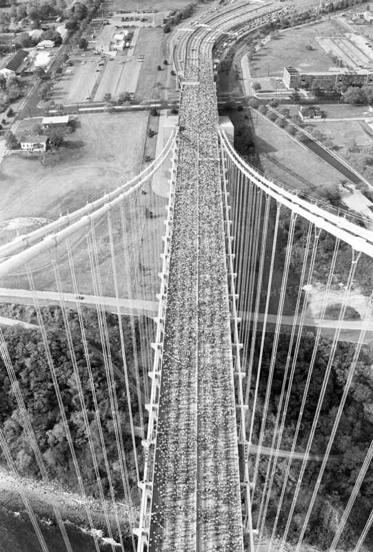 Les coureurs du marathon de New York sur le pont Verrazano