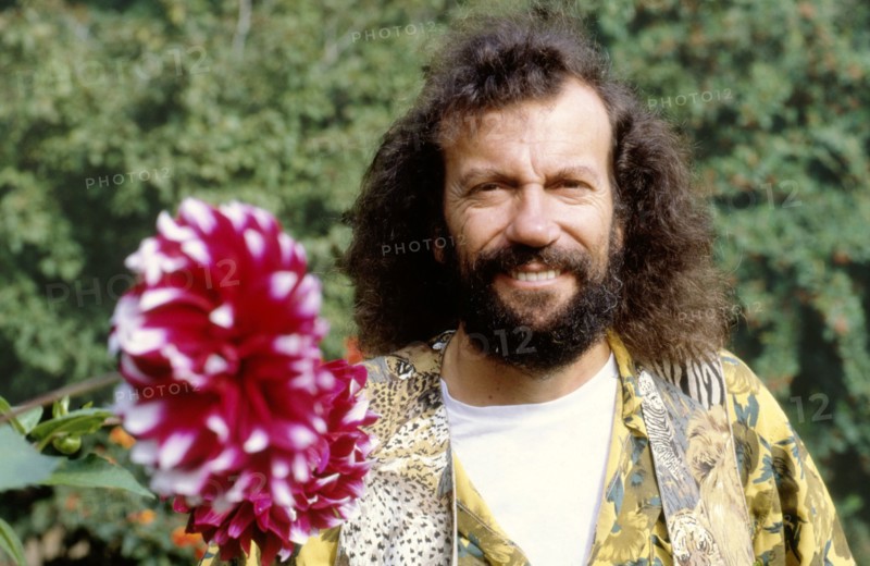 Antoine, 1990