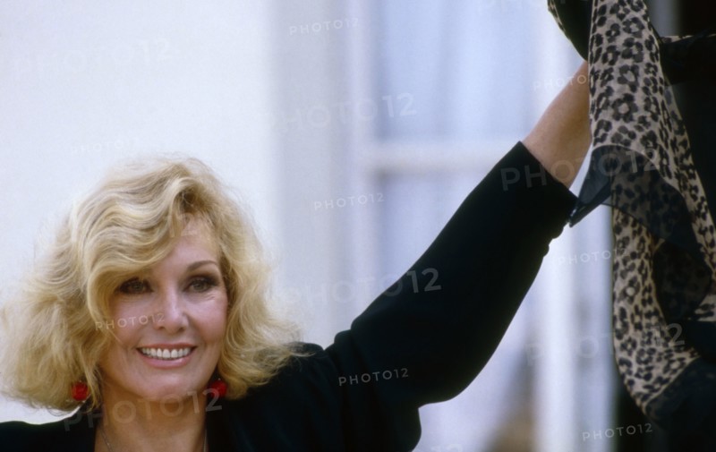 Kim Novak, 1989