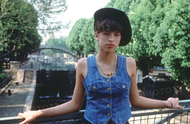 Maïwenn Le Besco, 1990