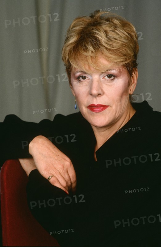 Sylvie Joly