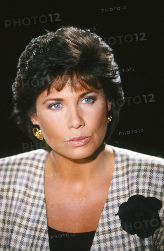 Anne Sinclair, 1990