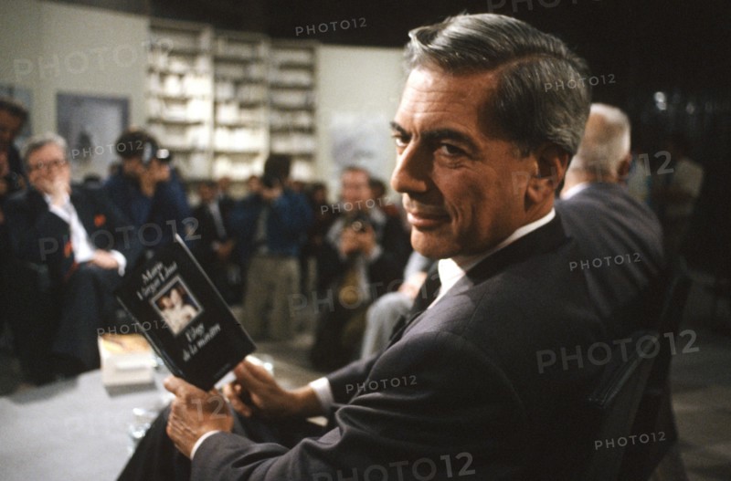 Mario Vargas Llosa, 1990