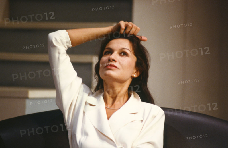 The play "La Femme à contre-jour", 1988