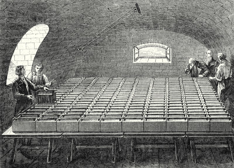 The large battery of Wollaston, built by Davy, in 1807, at the Royal Institute in London