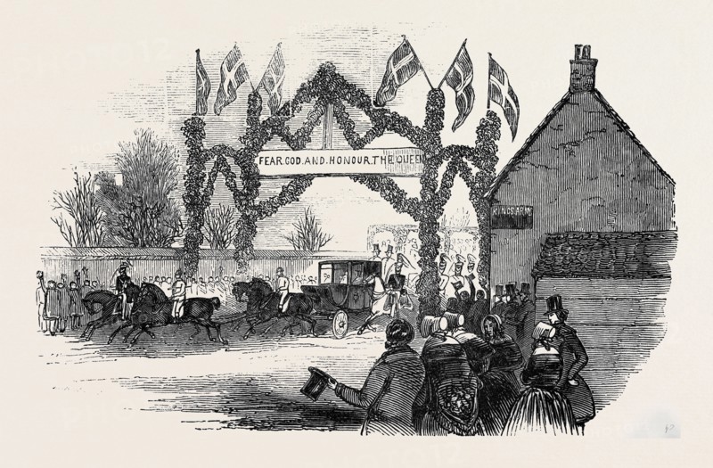 ARCH IN BUCKINGHAM