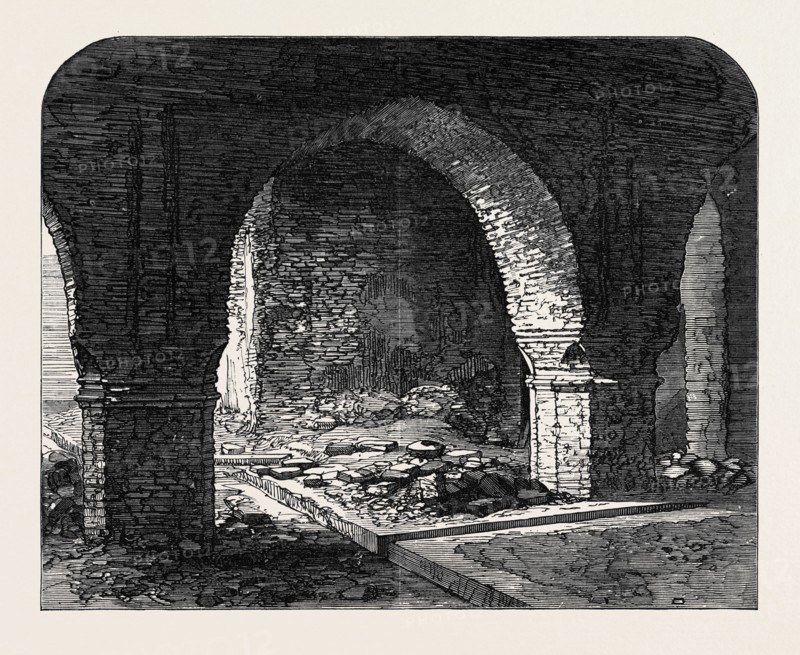 ARCH IN THE OLD FORT, CALCUTTA, INDIA, 1869