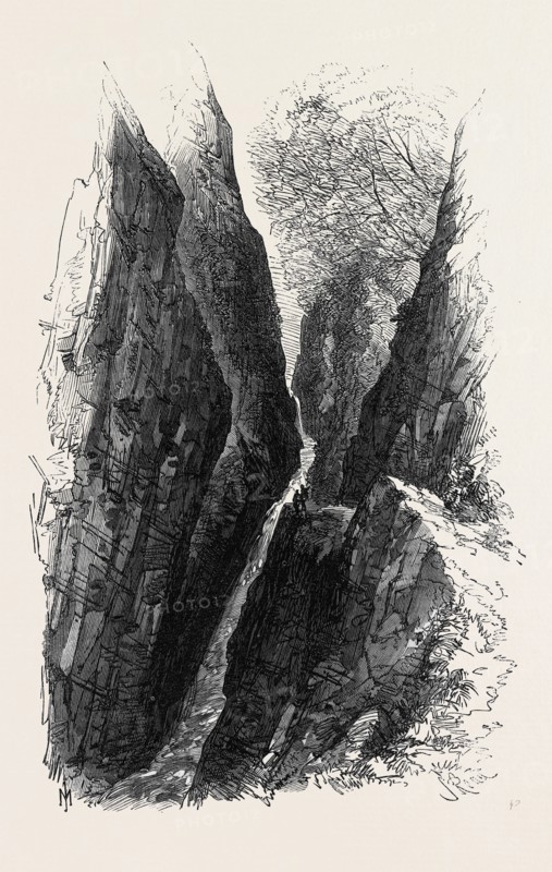 THE DEVON VALLEY RAILWAY IN SCOTLAND: THE RUMBLING BRIG, 1869, UK