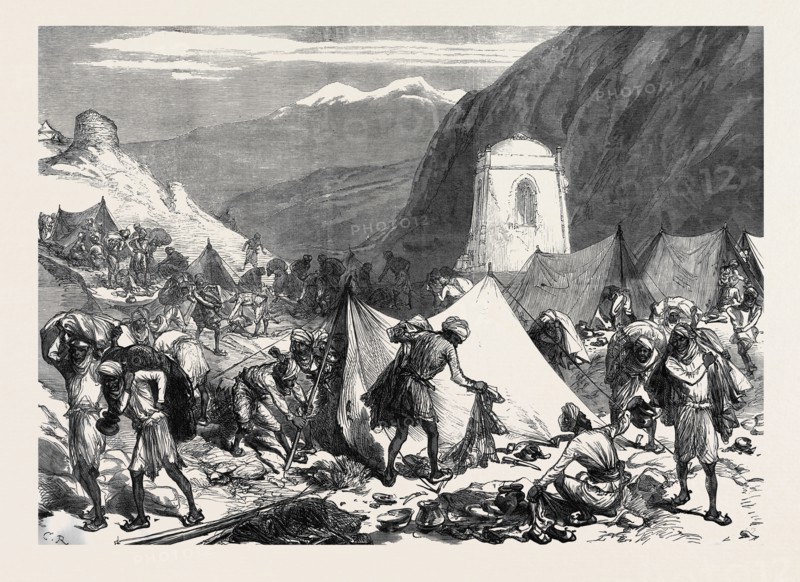 THE AFGHAN WAR: NATIVE CAMP FOLLOWERS LOOTING THE AFGHAN CAMP AT FORT ALI MUSJID, 1879
