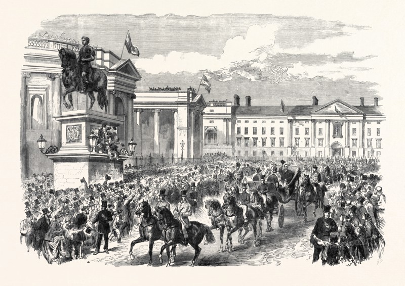 VISIT OF THE PRINCE AND PRINCESS OF WALES TO IRELAND: THE ROYAL PROCESSION PASSING COLLEGE GREEN, DUBLIN, 1868