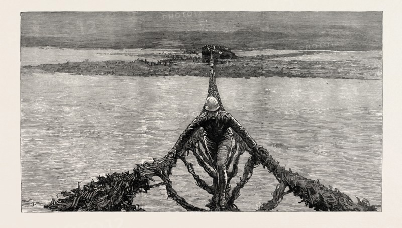 THE FIGHTING NEAR GILGIT ON THE NORTH-WESTERN FRONTIER OF INDIA: CROSSING THE ROPE BRIDGE OVER THE GILGIT RIVER