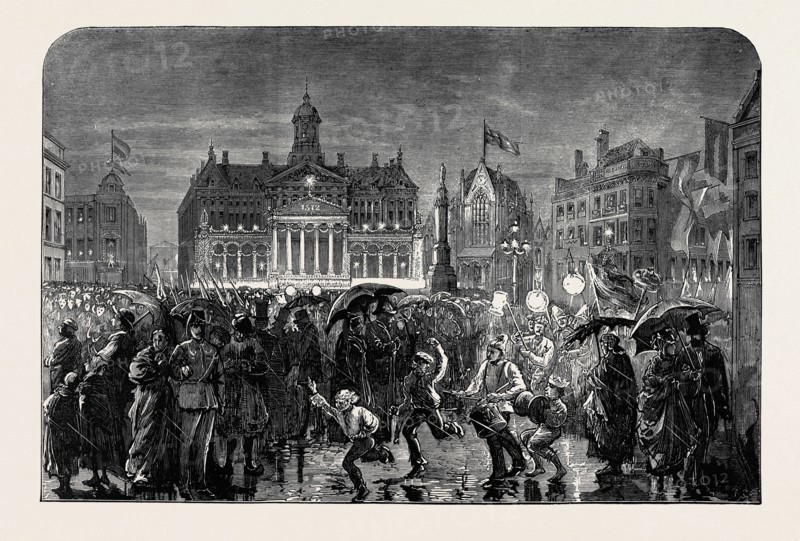 THE TERCENTENARY OF DUTCH INDEPENDENCE: THE REJOICINGS AT AMSTERDAM: THE ILLUMINATIONS ON THE DAM