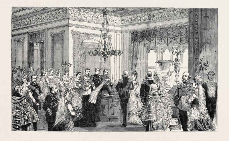 THE QUEEN SIGNING THE MARRIAGE REGISTER
