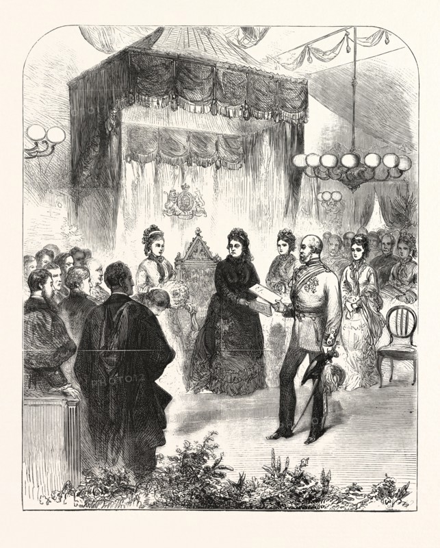 THE QUEEN'S VISIT TO THE LONDON HOSPITAL; PRESENTING THE ADDRESS IN THE PAVILION. ENGRAVING 1876, UK, britain, british, europe, united kingdom, great britain, european