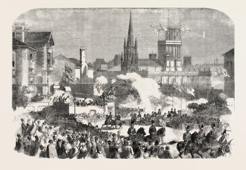 QUEEN VICTORIA'S VISIT TO LEEDS, UK: HER MAJESTY PASSING THROUGH CLARENDON ROAD, 1858