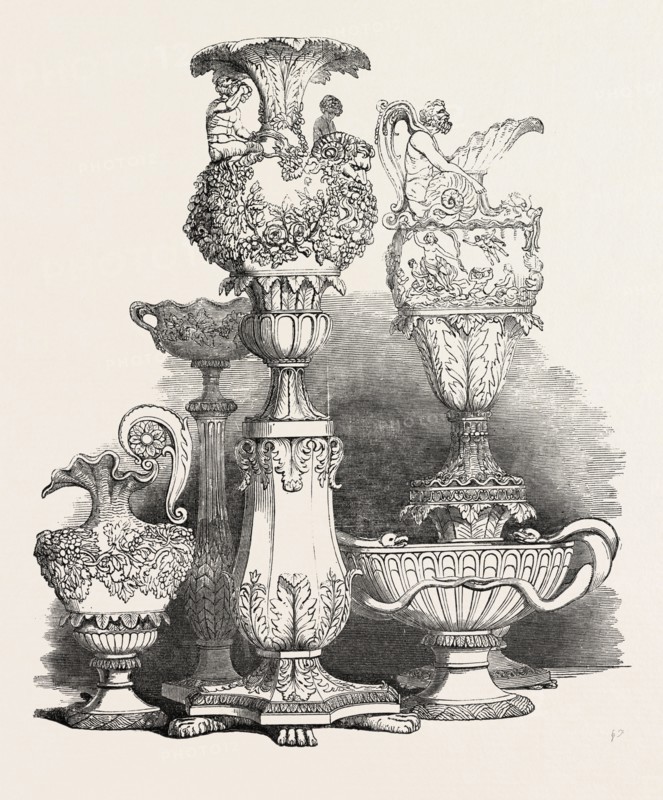GROUP OF MALTESE VASES